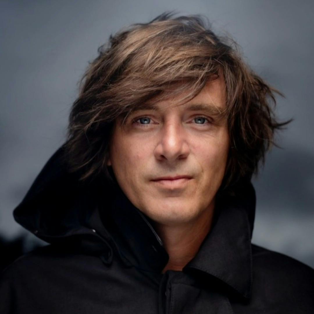 Simon Stranger – om boka ‘Stranger’