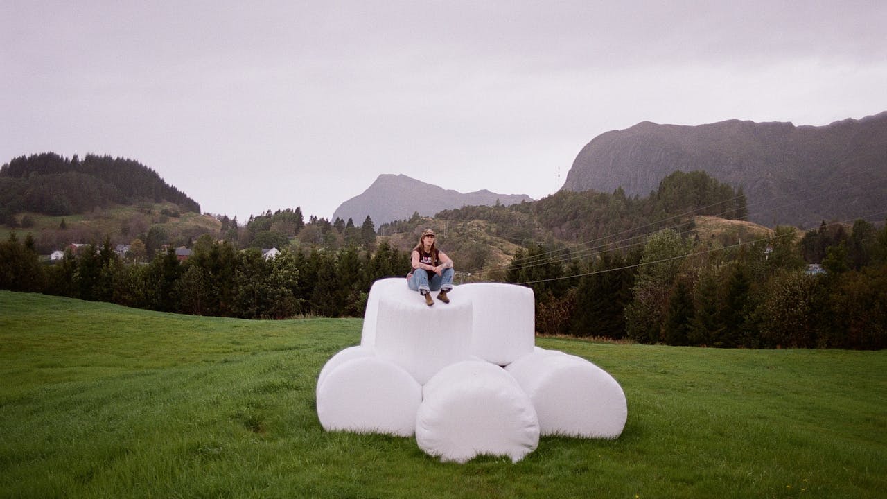 Plakat for Embla and the Karidotters - Den Kulturelle Skulesekken