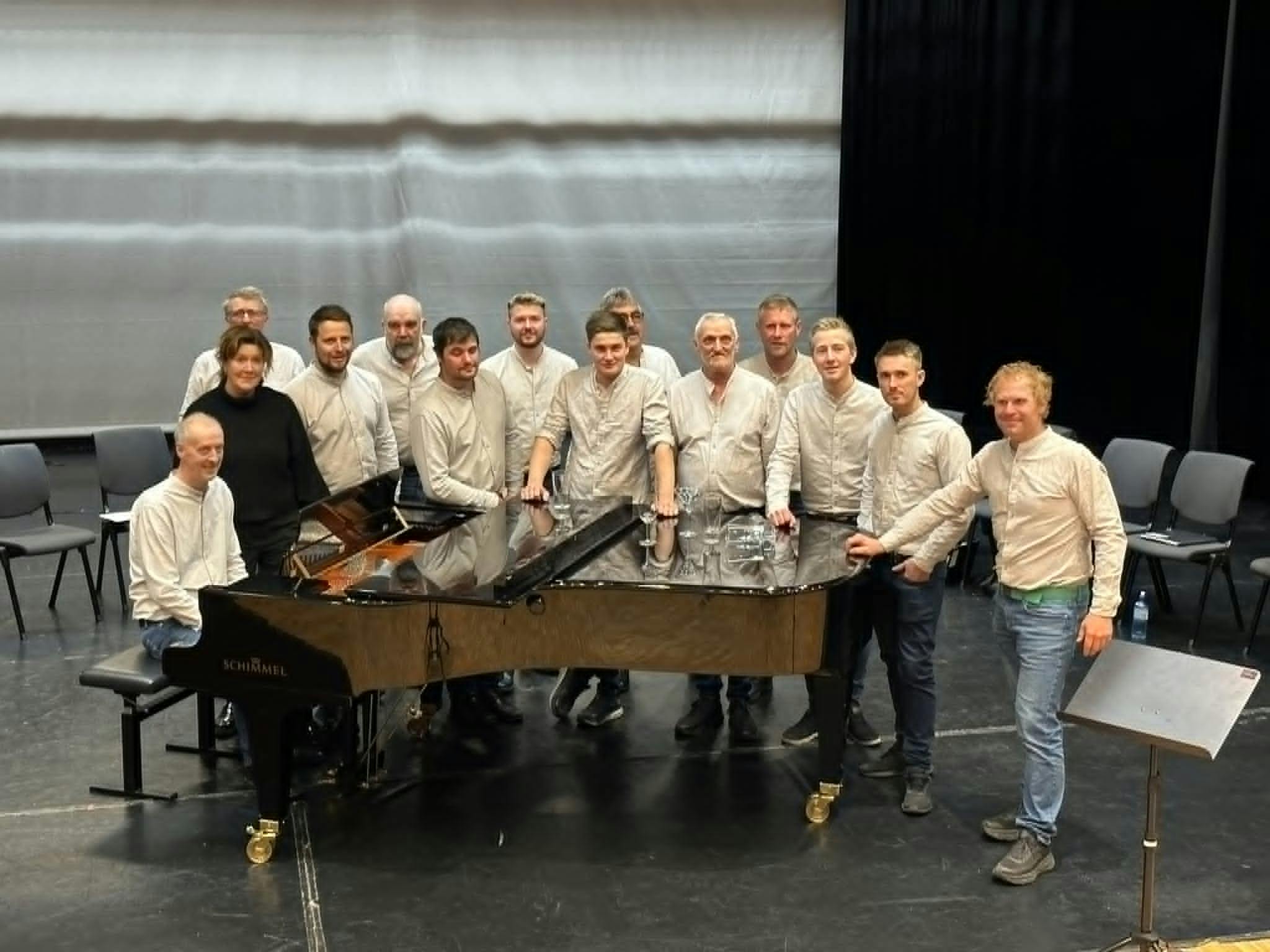 Graceland Band og Hauka Mannskor
